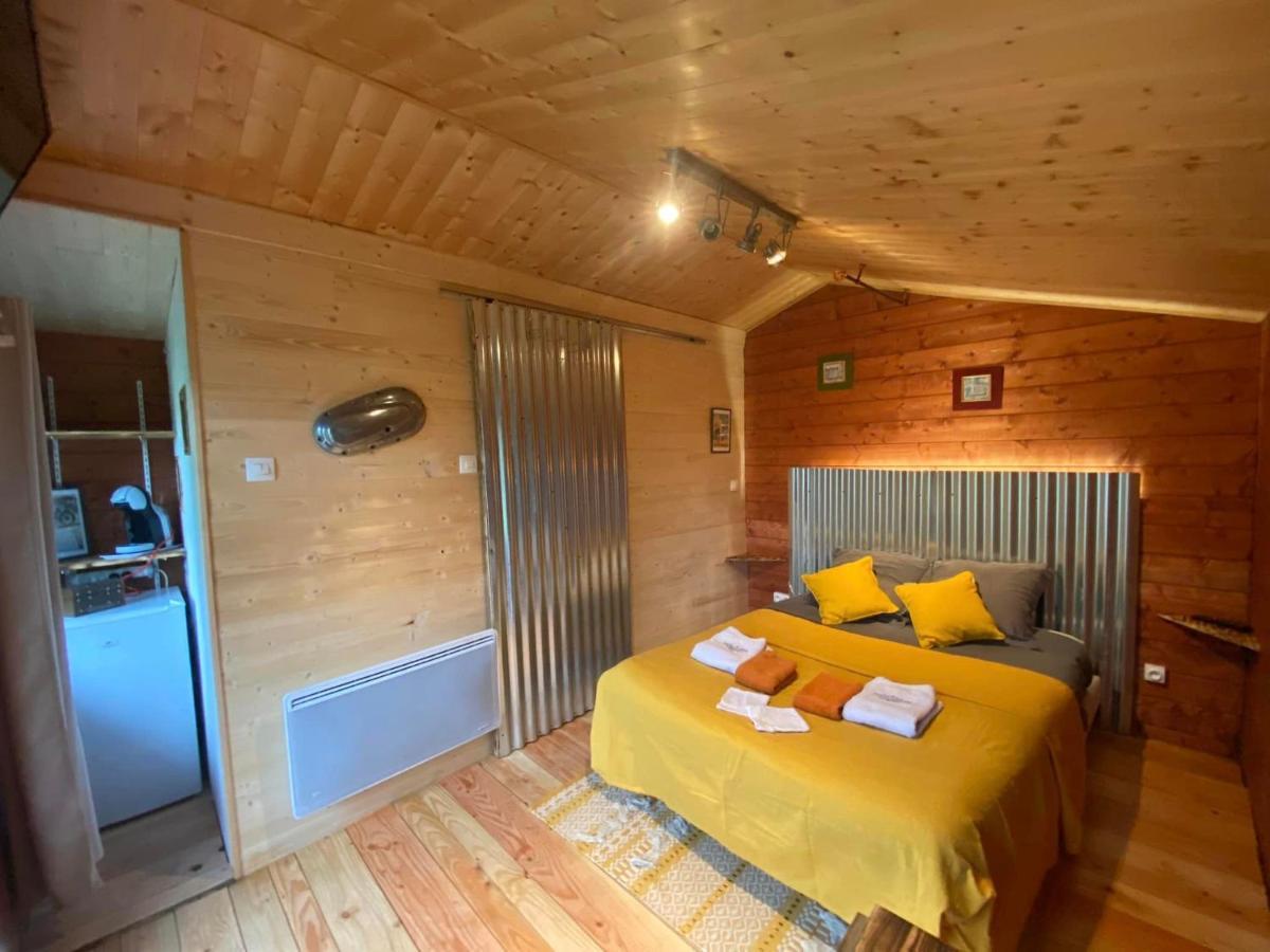 "Le Maloya" Chalets Independants -Chambre Balneo - Relais Motards Lacaune Dış mekan fotoğraf